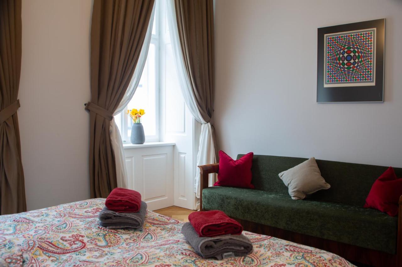 Stilvolles In Zentraler Lage Appartement